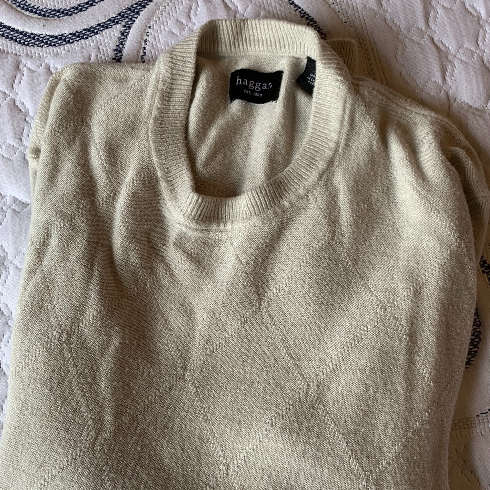 Haggar cream sweater Medium